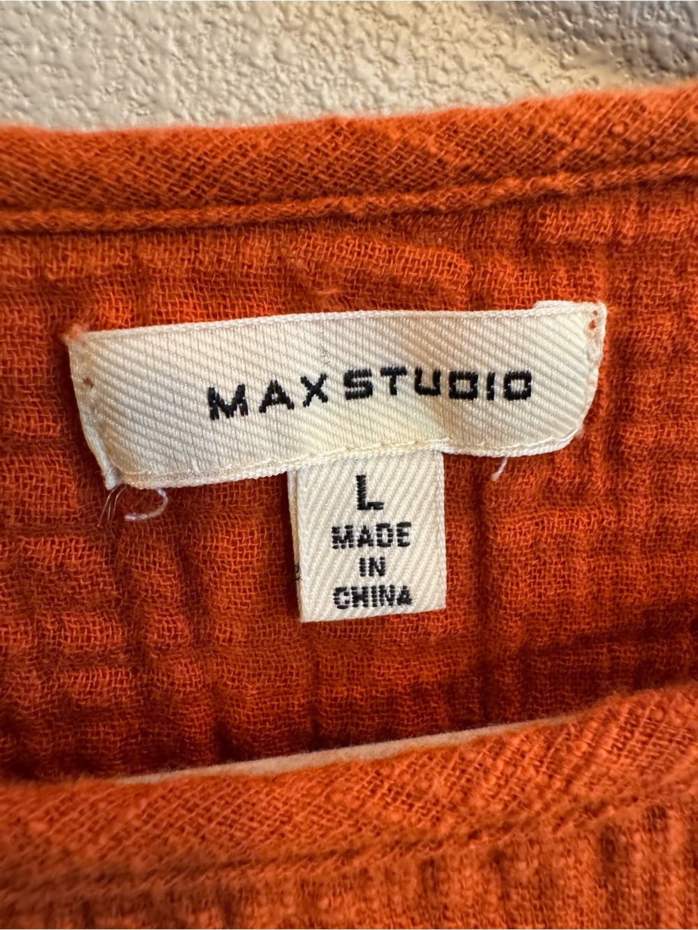 ⭐ 2/$20 Max Studio Rust Orange 100% Cotton Gauze Textured Peasant Blouse - Picture 3 of 8